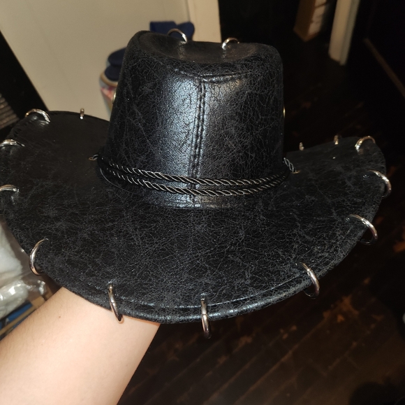 Cowboy hat 🤠 - Picture 3 of 5